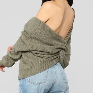 Olive sweater knot at back v neck ✨